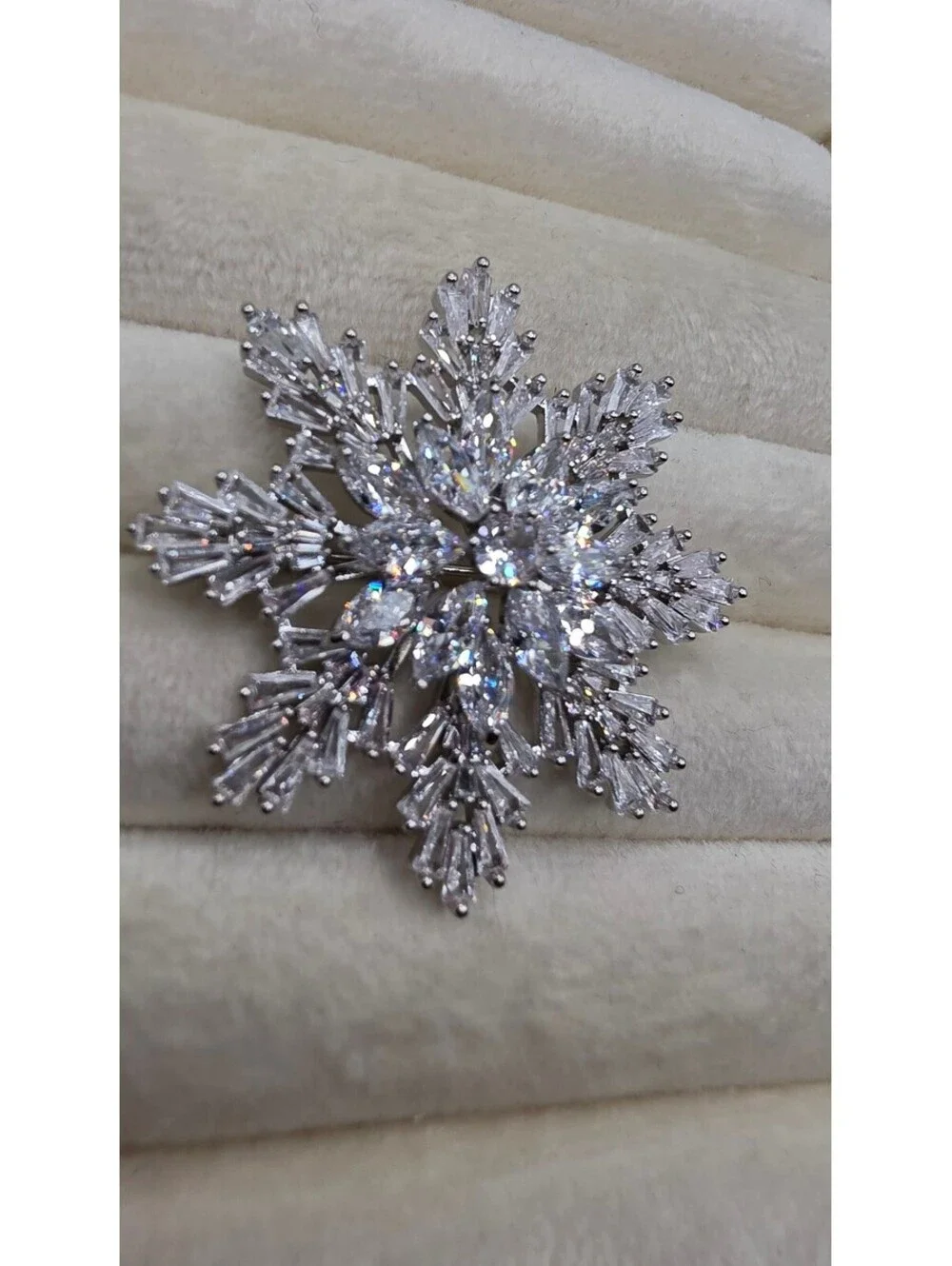Sparkling Snowflake Brooch Pin 14k Gold Plated Cubic Zirconia